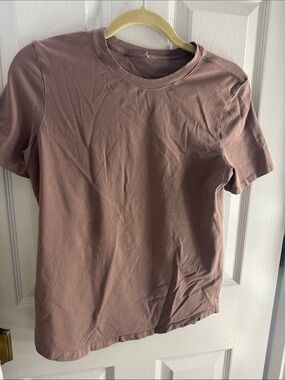 Lululemon Crewneck Tee -